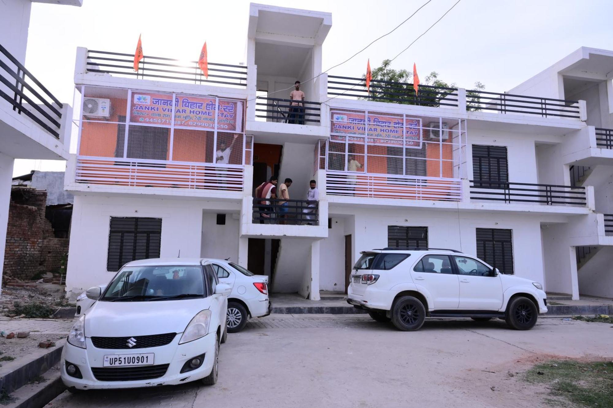 Jankivihar Homestay At Prahladghat Within 1Km From Shri Ram Mandir Ayodhya ภายนอก รูปภาพ